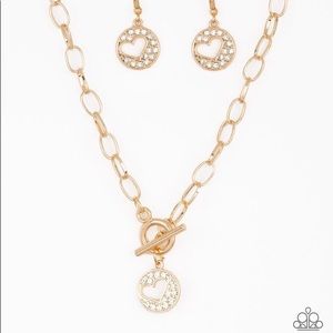 Heart necklace Paparazzi Gold Toggle